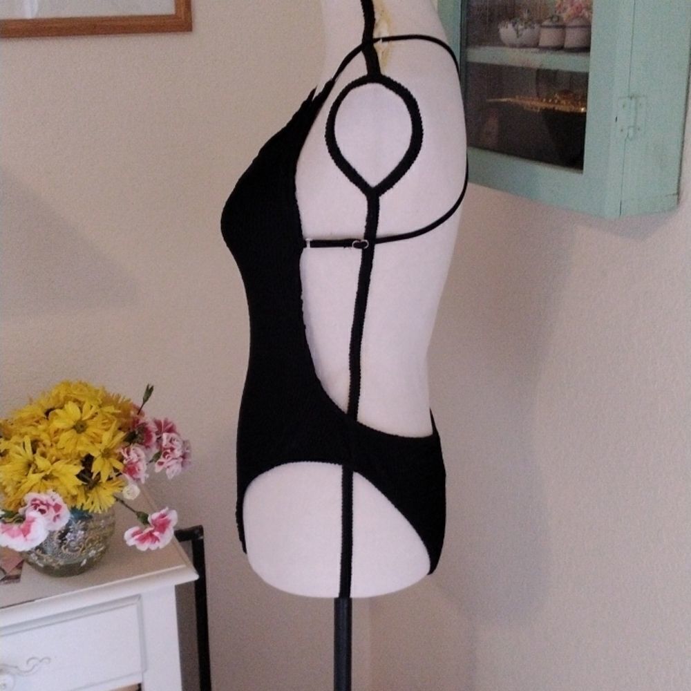 Shein One Piece Swimsuit - Picture 3 of 8